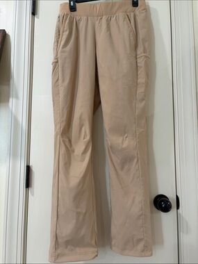 Columbia Women’s Stretch Pants khakis size M